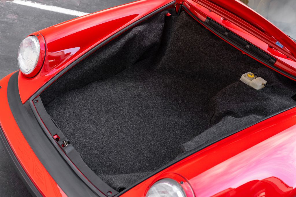 1989 Porsche 911 Image 107