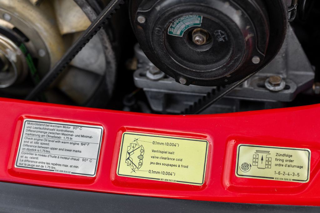 1989 Porsche 911 Image 119