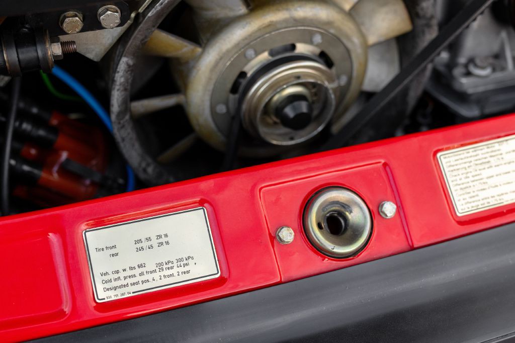 1989 Porsche 911 Image 120