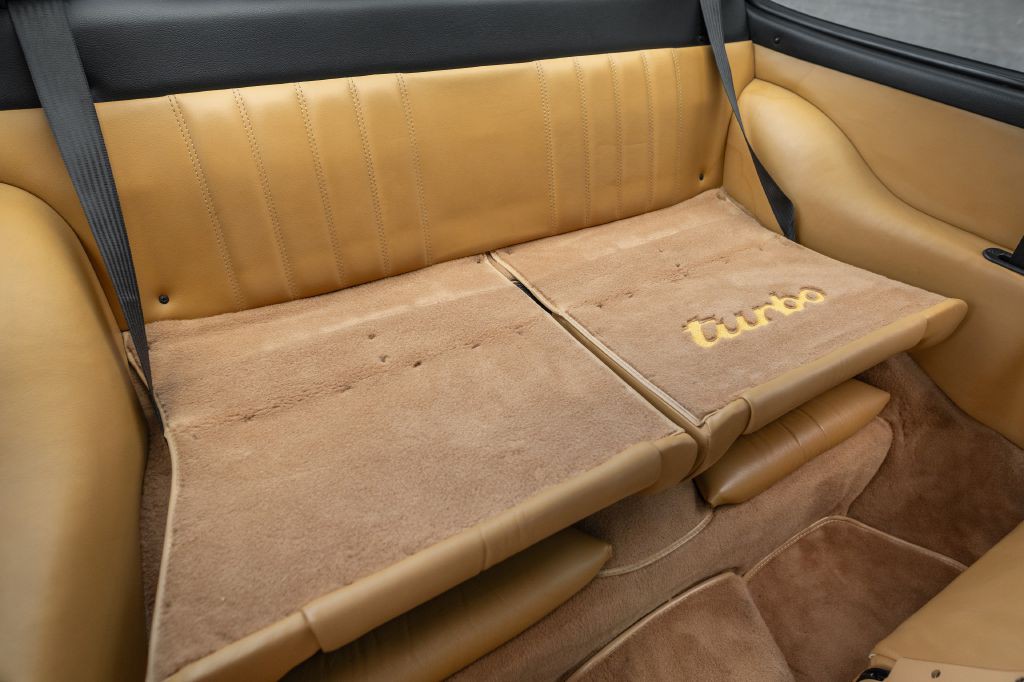 1989 Porsche 911 Image 140