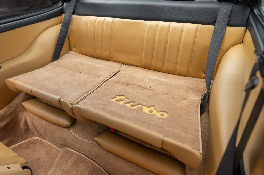 1989 Porsche 911 Image 141