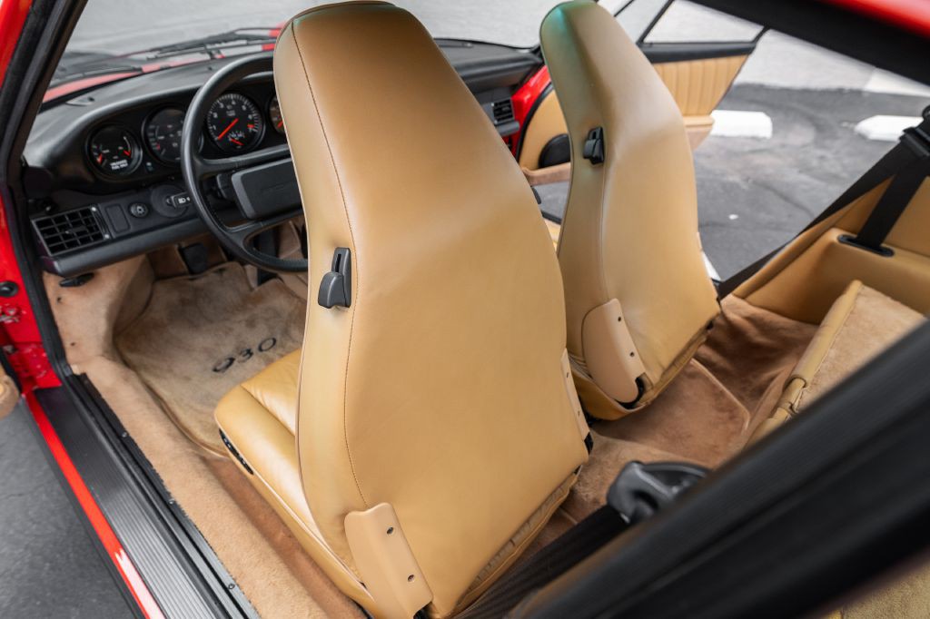 1989 Porsche 911 Image 143