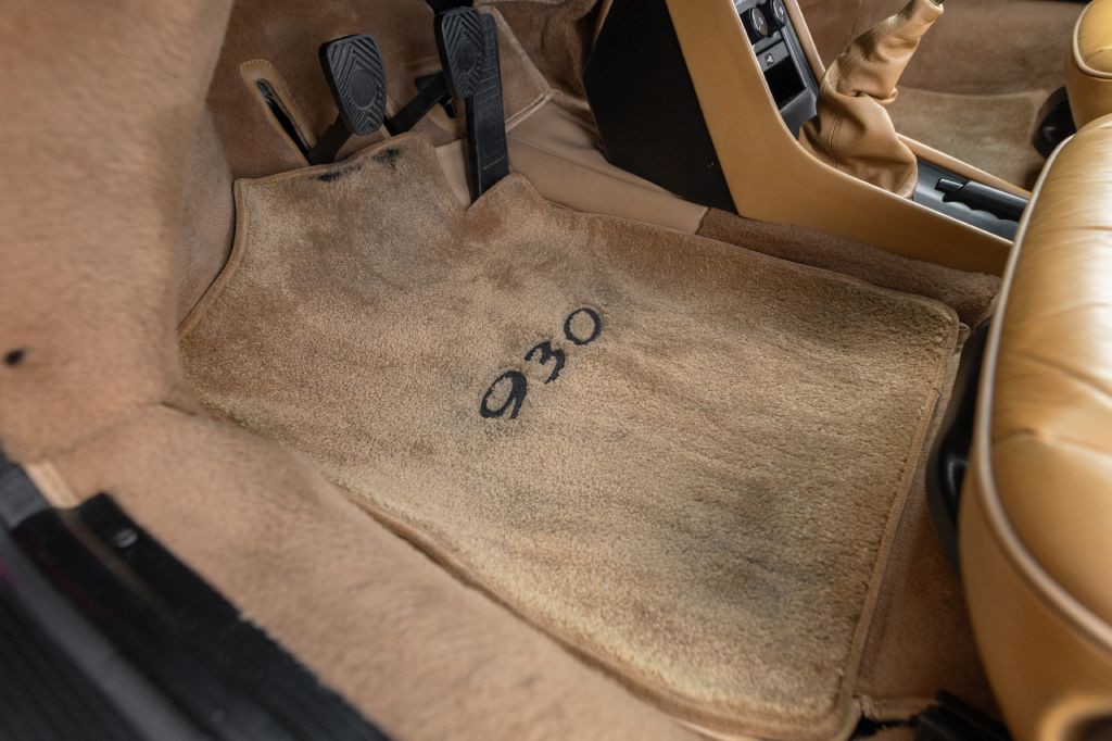 1989 Porsche 911 Image 148