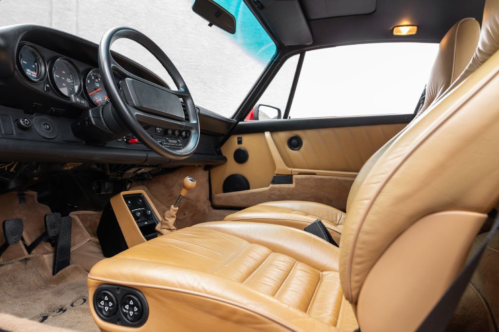 1989 Porsche 911 Image 159