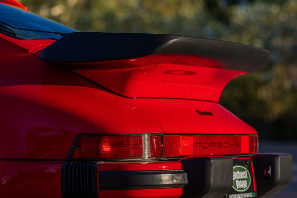 1989 Porsche 911 Image 220