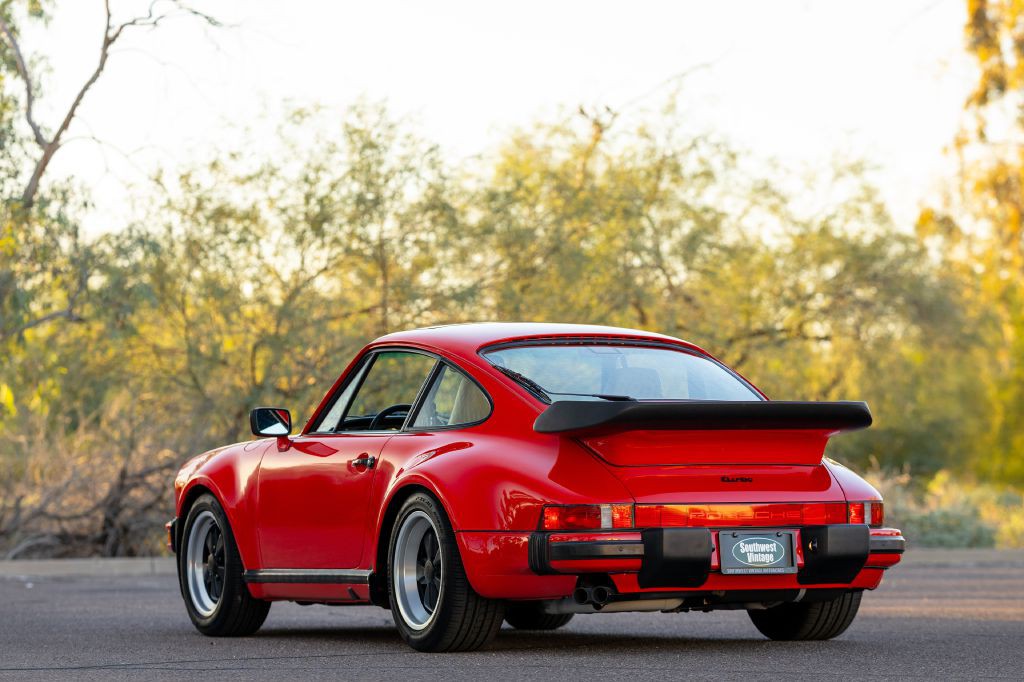 1989 Porsche 911 Image 228