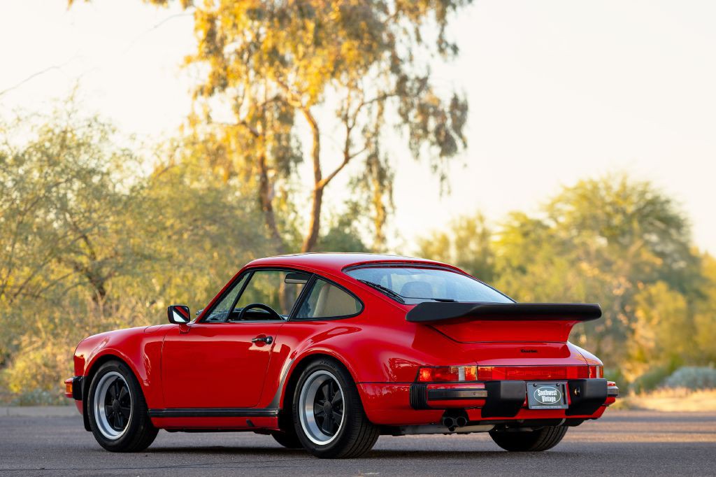 1989 Porsche 911 Image 229