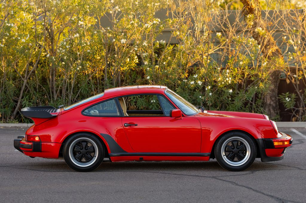 1989 Porsche 911 Image 232