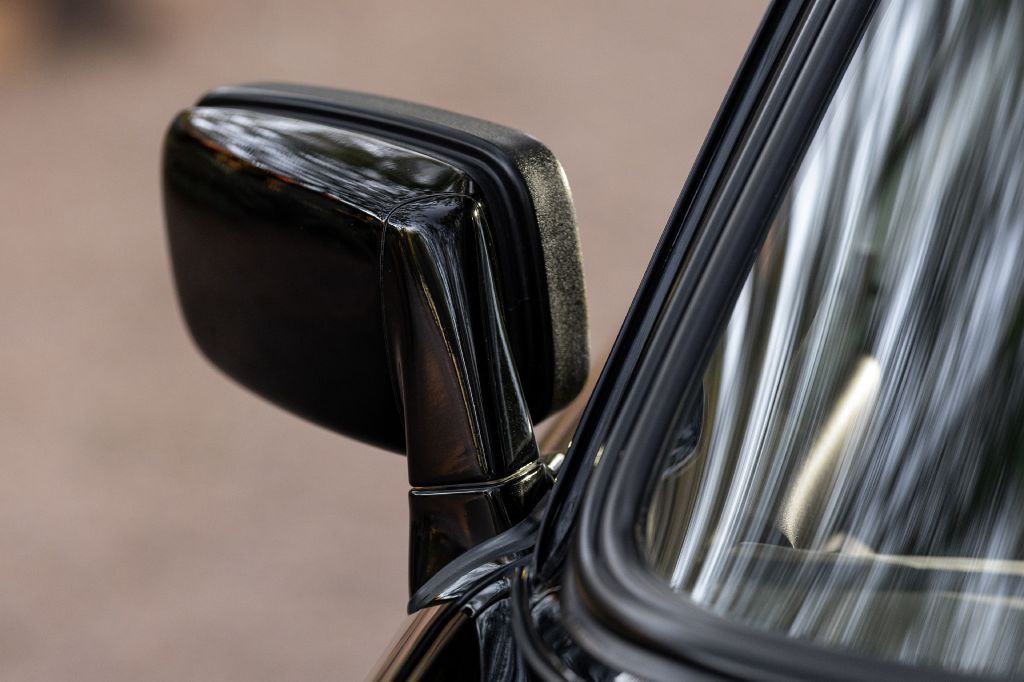 1989 Porsche 911 Image 18