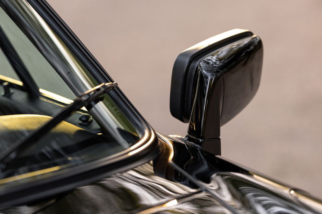 1989 Porsche 911 Image 19