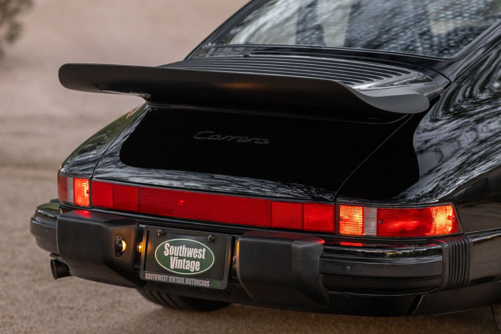 1989 Porsche 911 Image 33