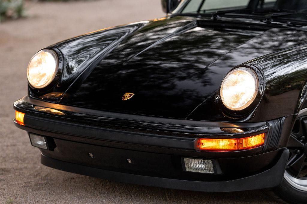 1989 Porsche 911 Image 36