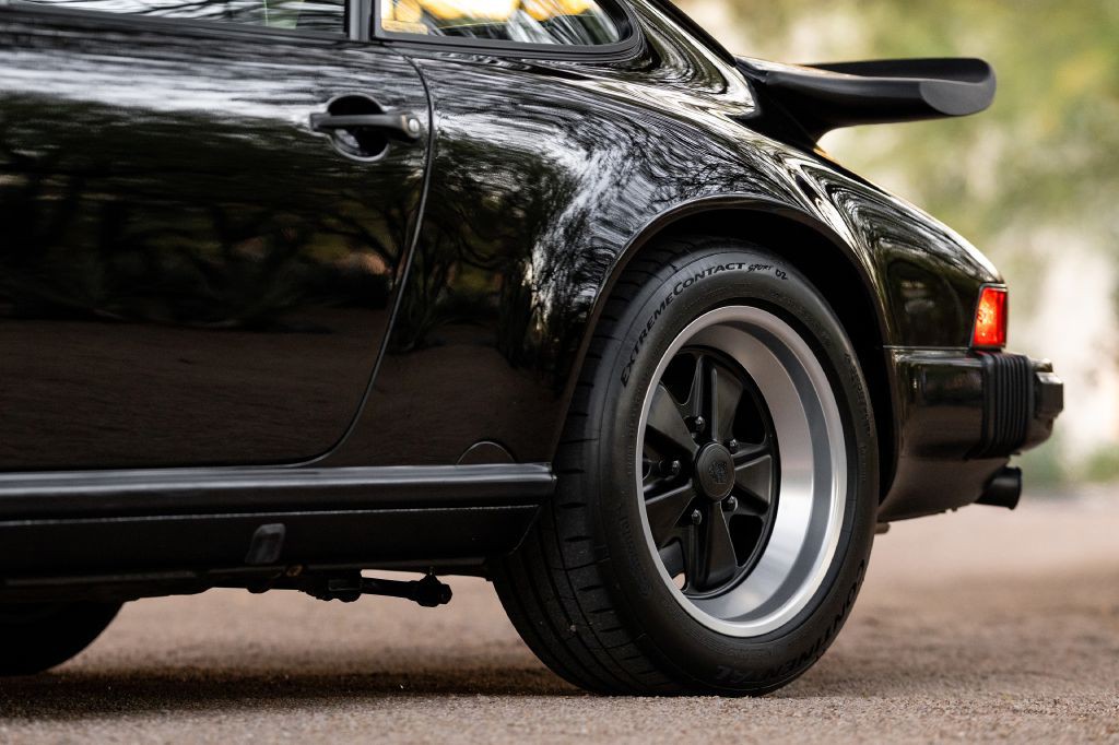 1989 Porsche 911 Image 37