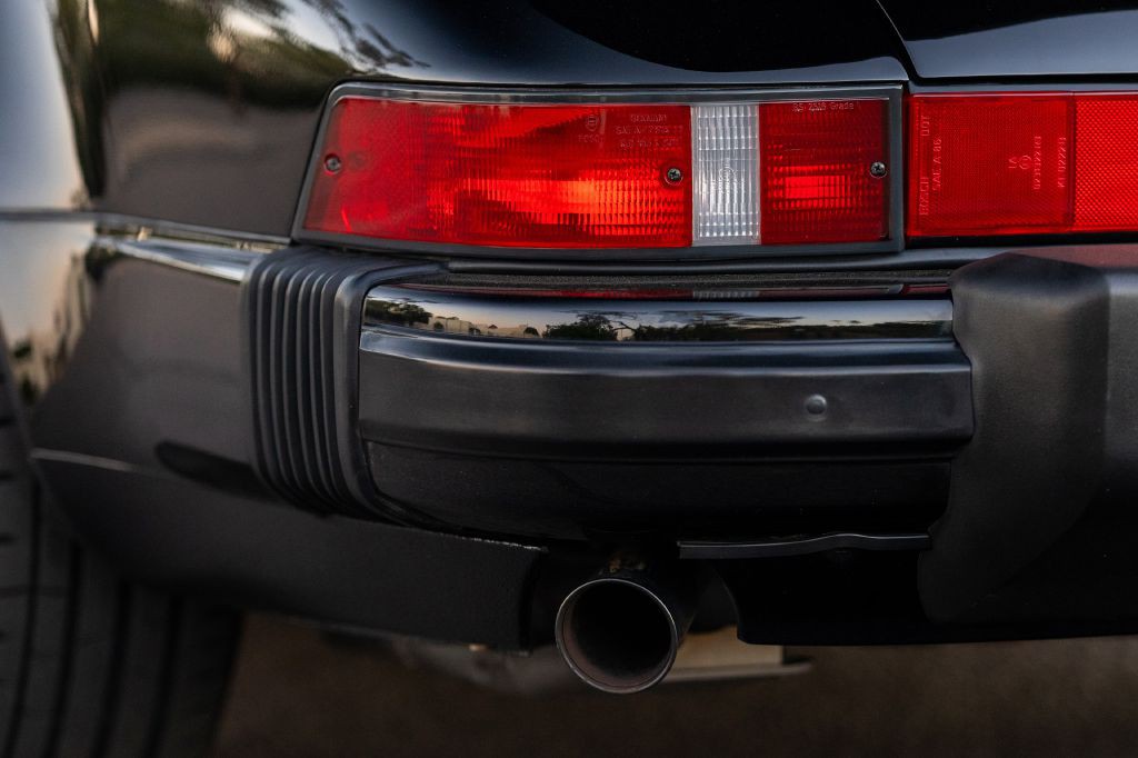 1989 Porsche 911 Image 53