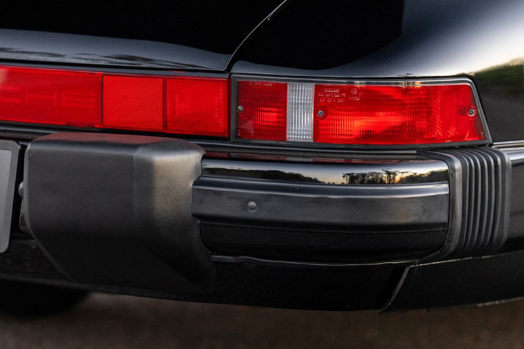 1989 Porsche 911 Image 60