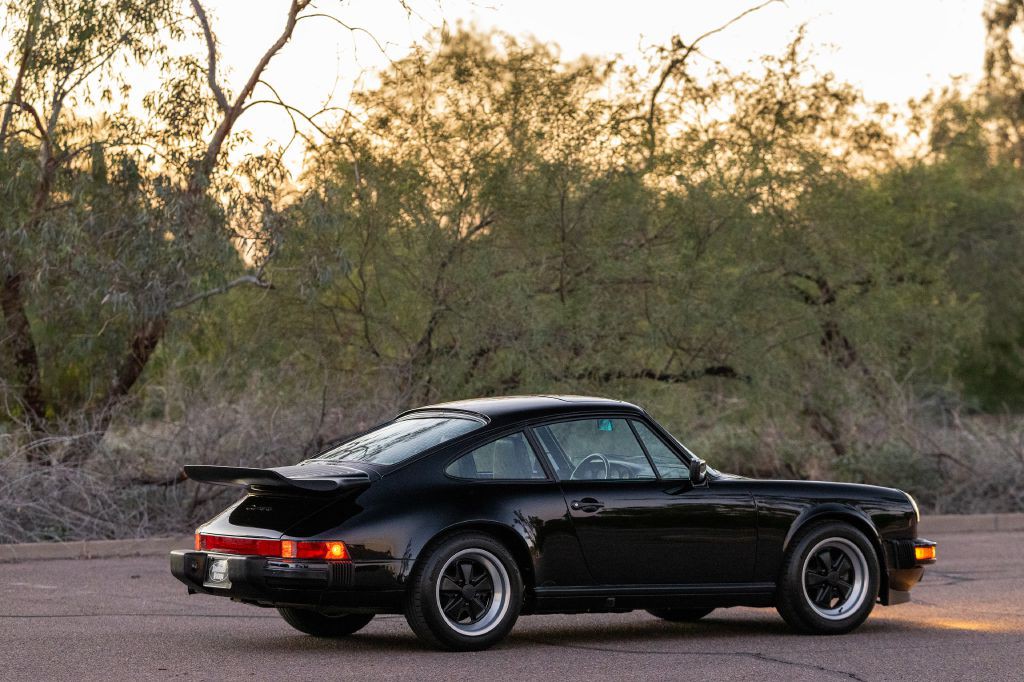 1989 Porsche 911 Image 86