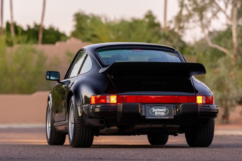 1989 Porsche 911 Image 89