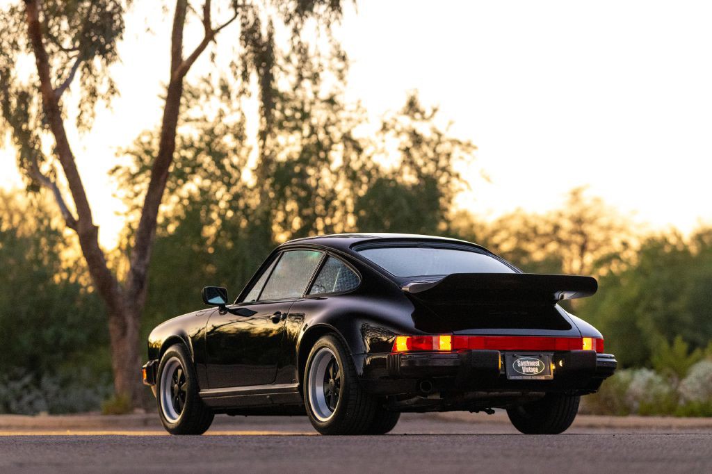 1989 Porsche 911 Image 98