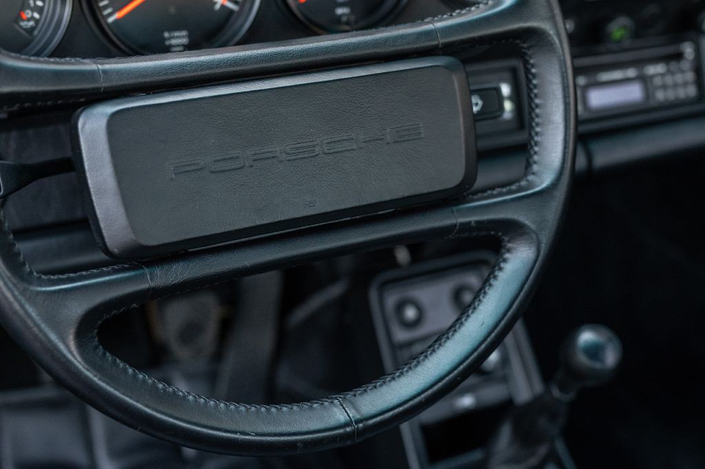 1989 Porsche 911 Image 106