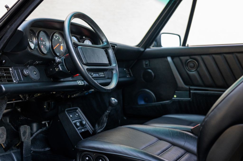 1989 Porsche 911 Image 107