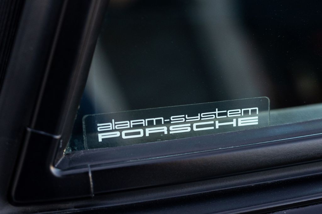 1989 Porsche 911 Image 111