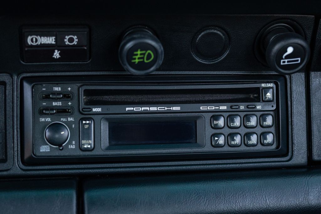 1989 Porsche 911 Image 113