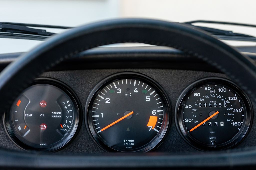 1989 Porsche 911 Image 120