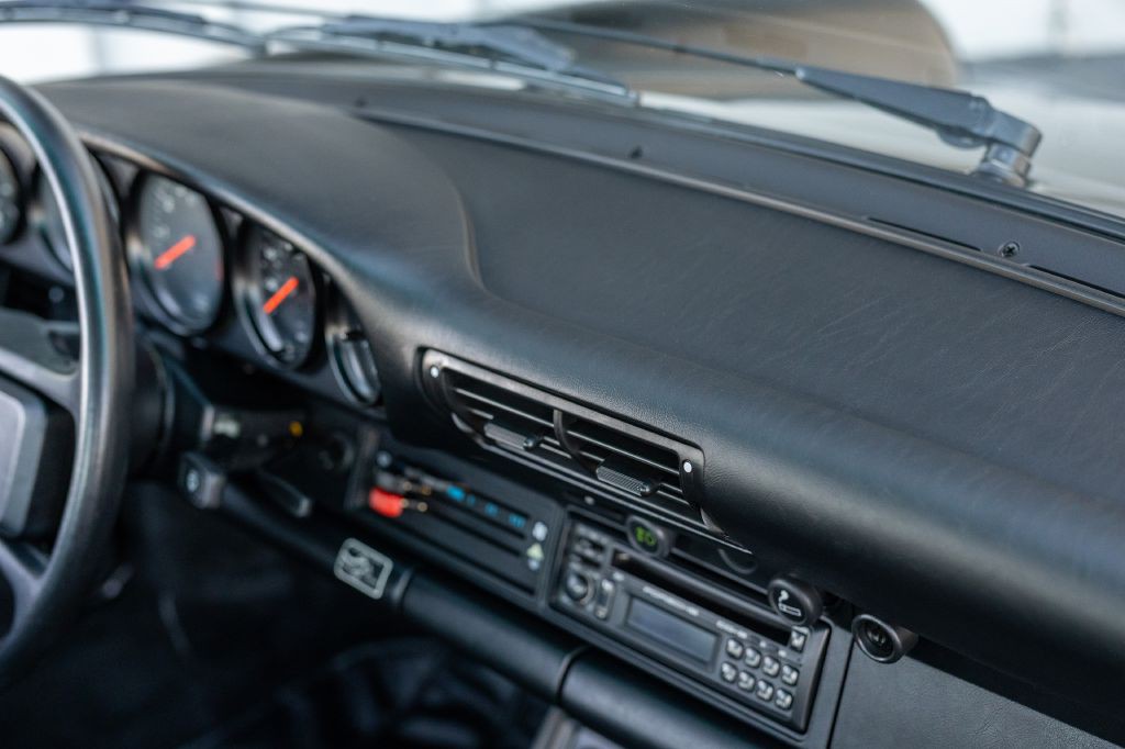 1989 Porsche 911 Image 134