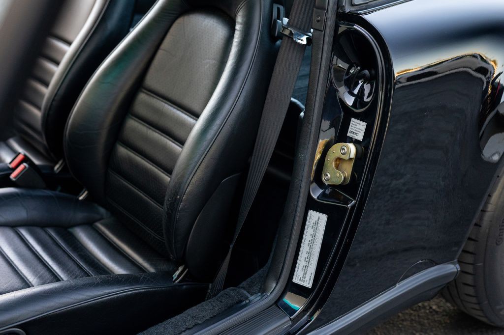 1989 Porsche 911 Image 140