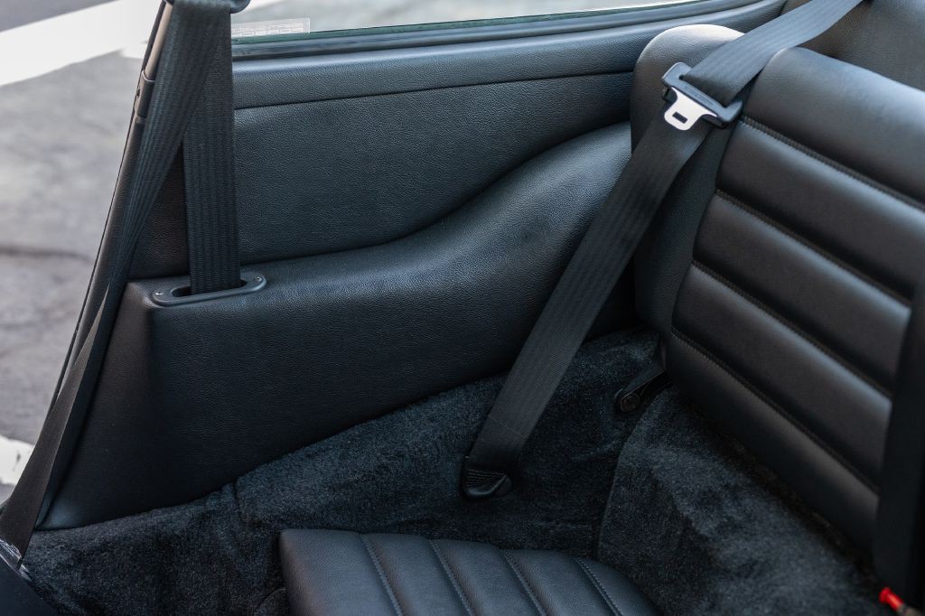 1989 Porsche 911 Image 148