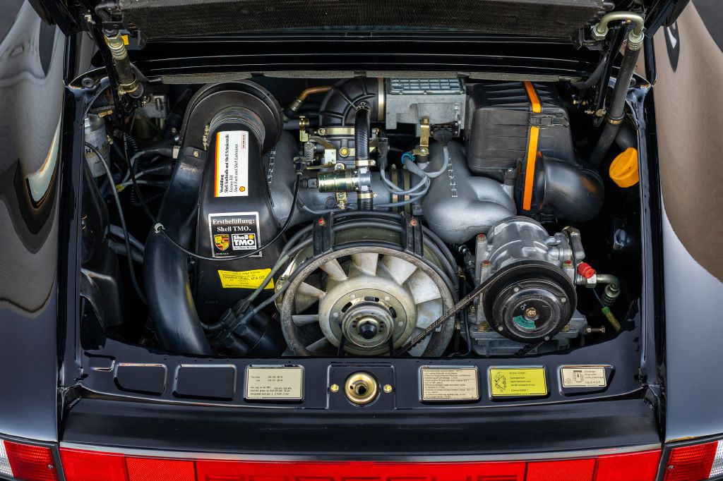 1989 Porsche 911 Image 158