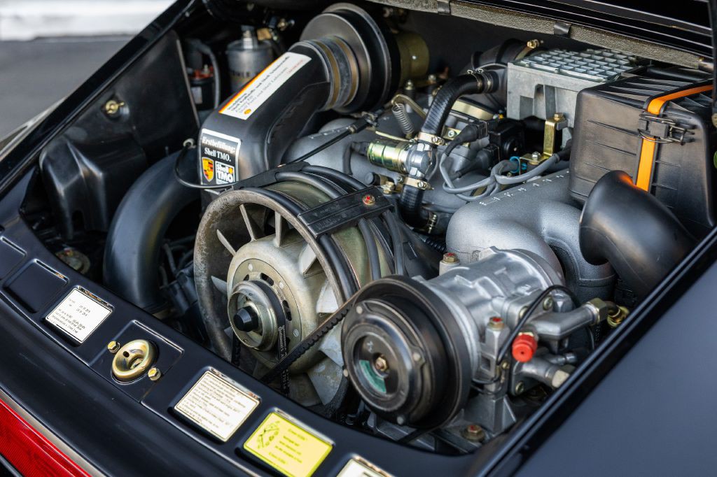 1989 Porsche 911 Image 160