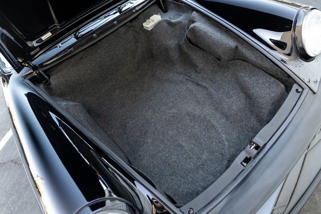 1989 Porsche 911 Image 197