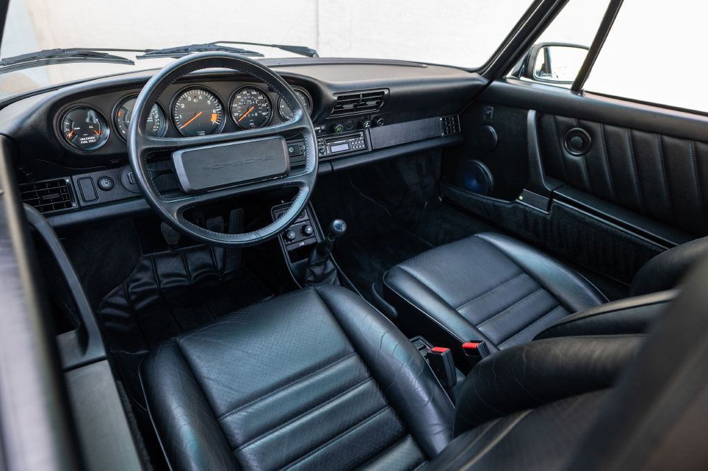 1989 Porsche 911 Image 228
