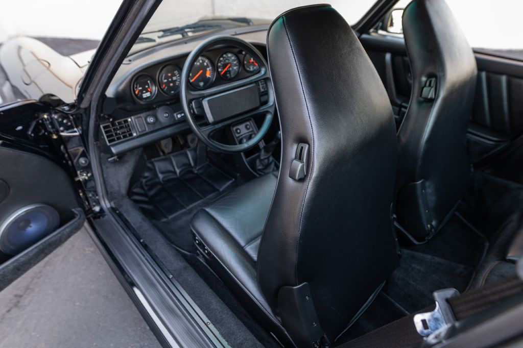 1989 Porsche 911 Image 239