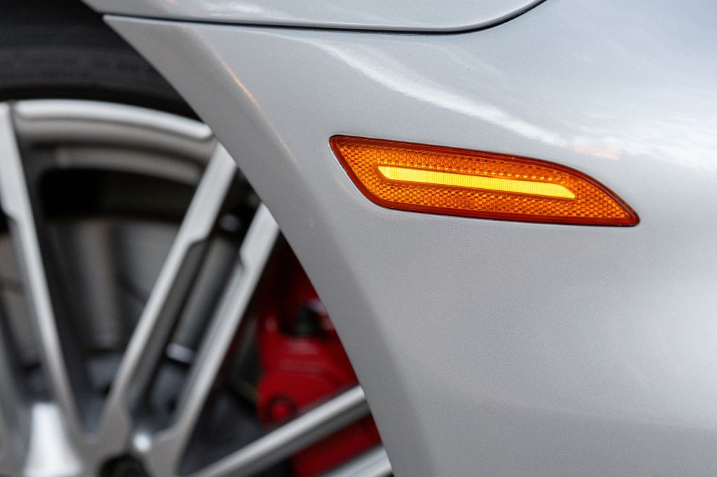2016 Porsche Panamera Image 4