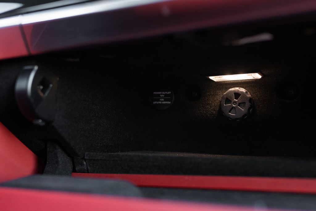 2016 Porsche Panamera Image 137