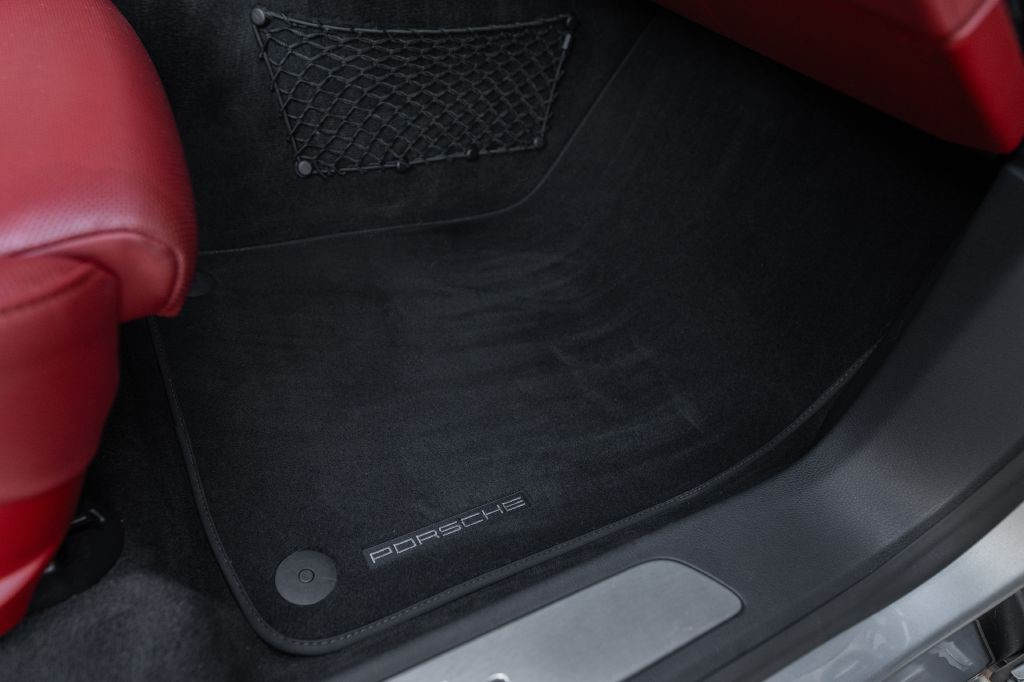 2016 Porsche Panamera Image 171