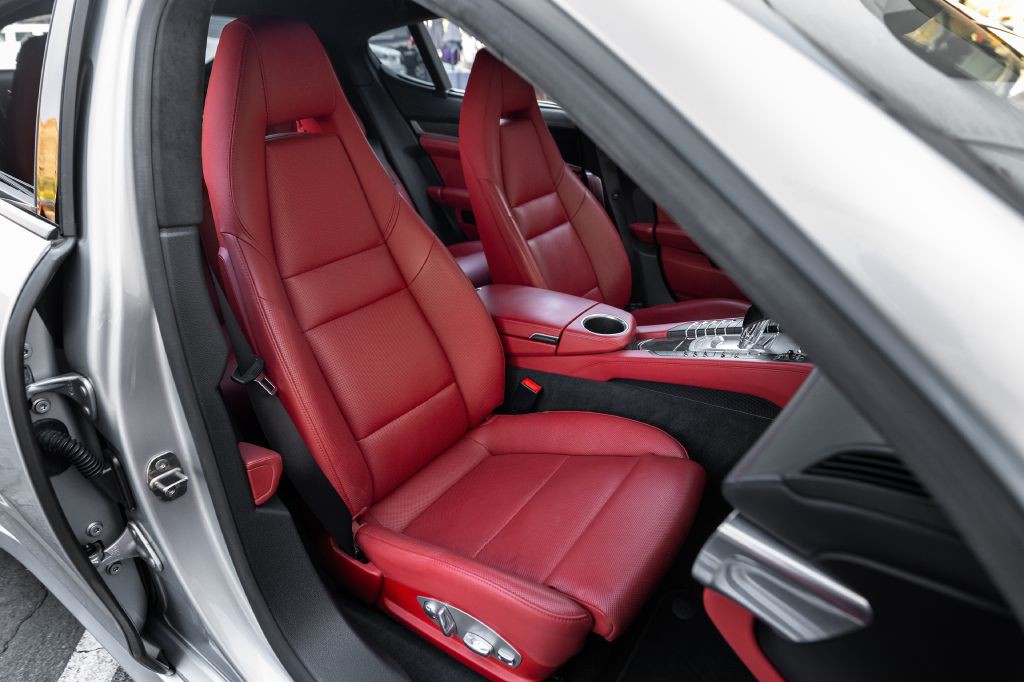 2016 Porsche Panamera Image 177