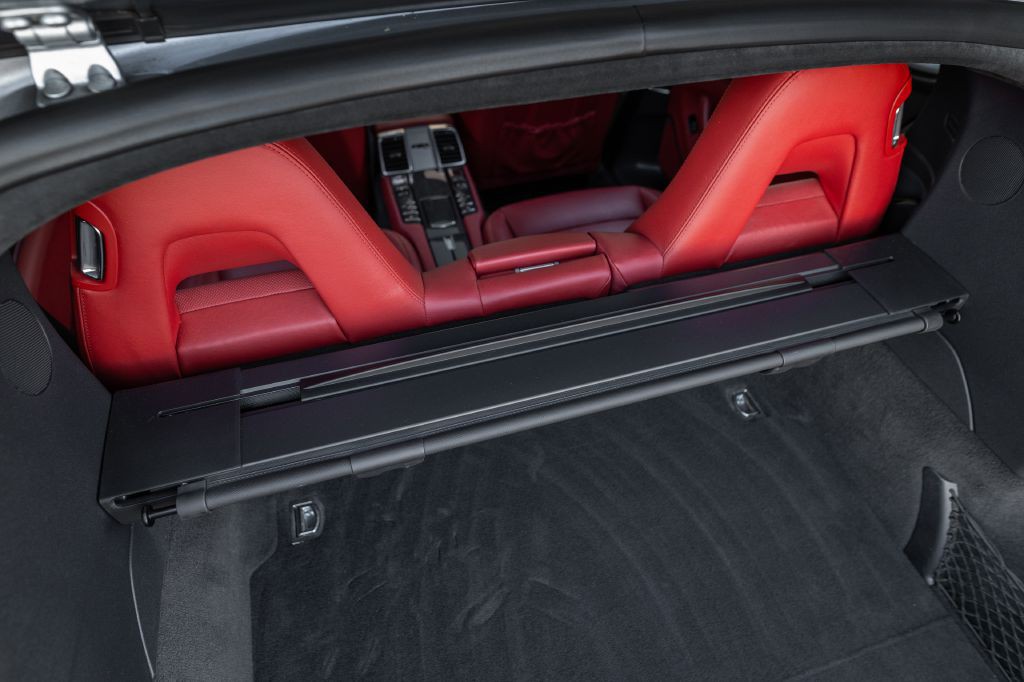 2016 Porsche Panamera Image 195
