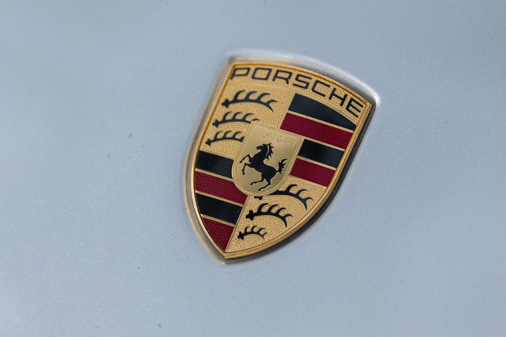 2016 Porsche Panamera Image 196