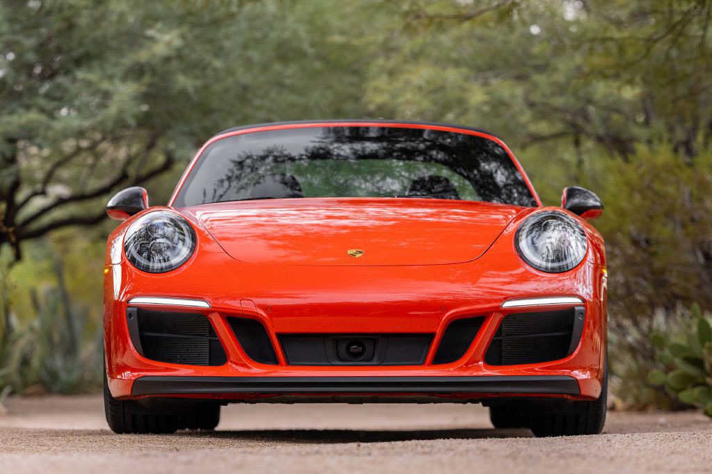 2019 Porsche 911 Image 10