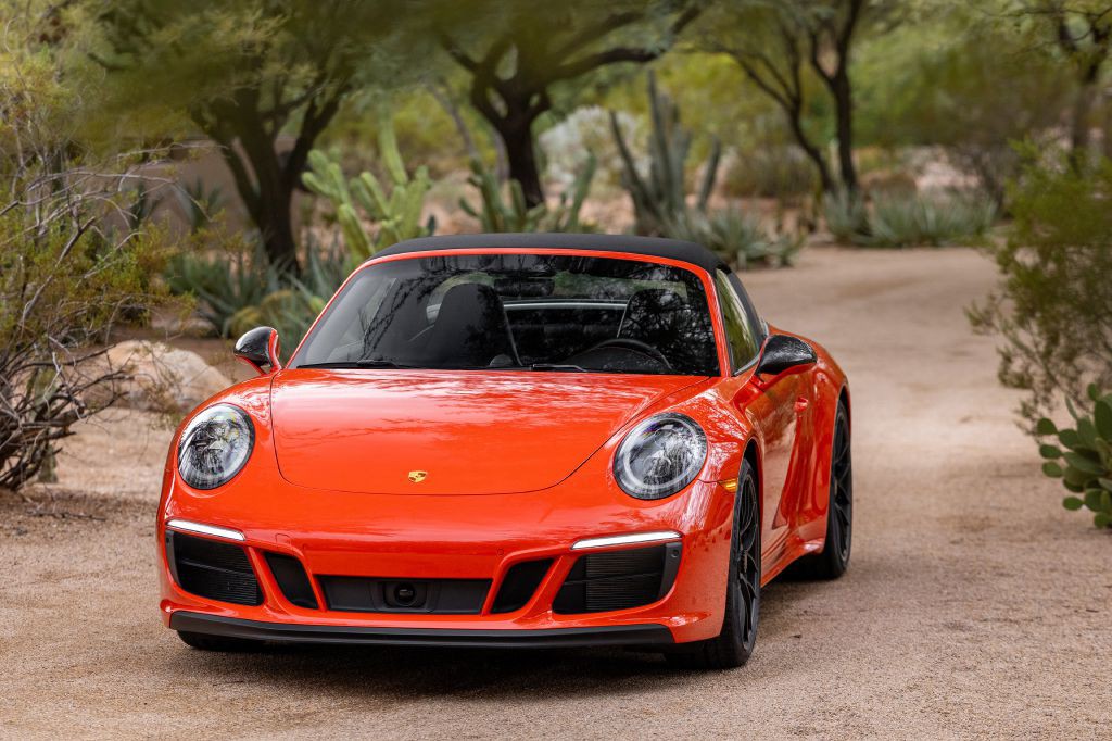 2019 Porsche 911 Image 11