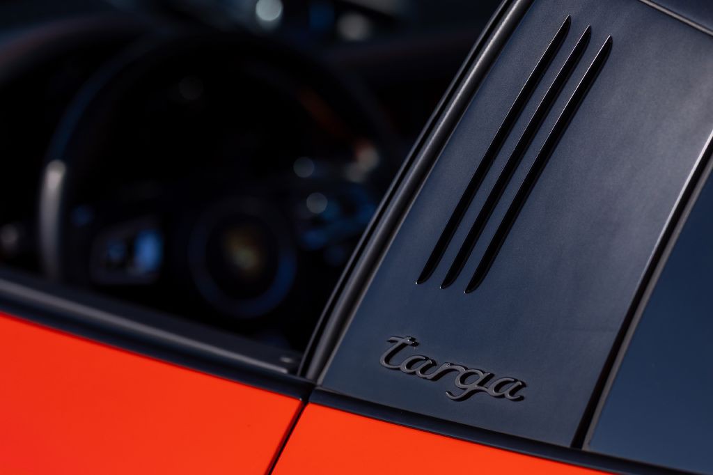 2019 Porsche 911 Image 15