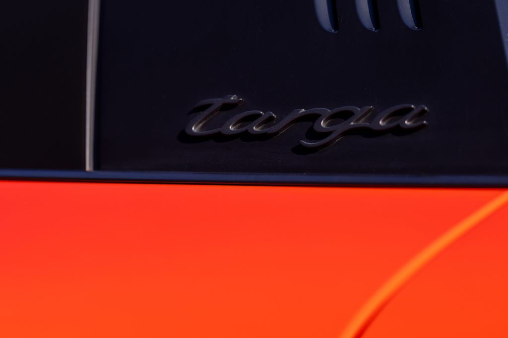 2019 Porsche 911 Image 42