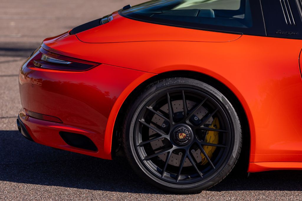 2019 Porsche 911 Image 44