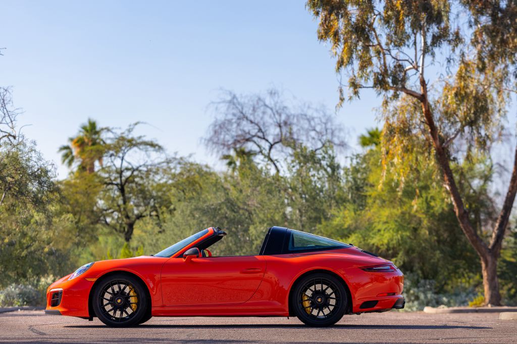 2019 Porsche 911 Image 46