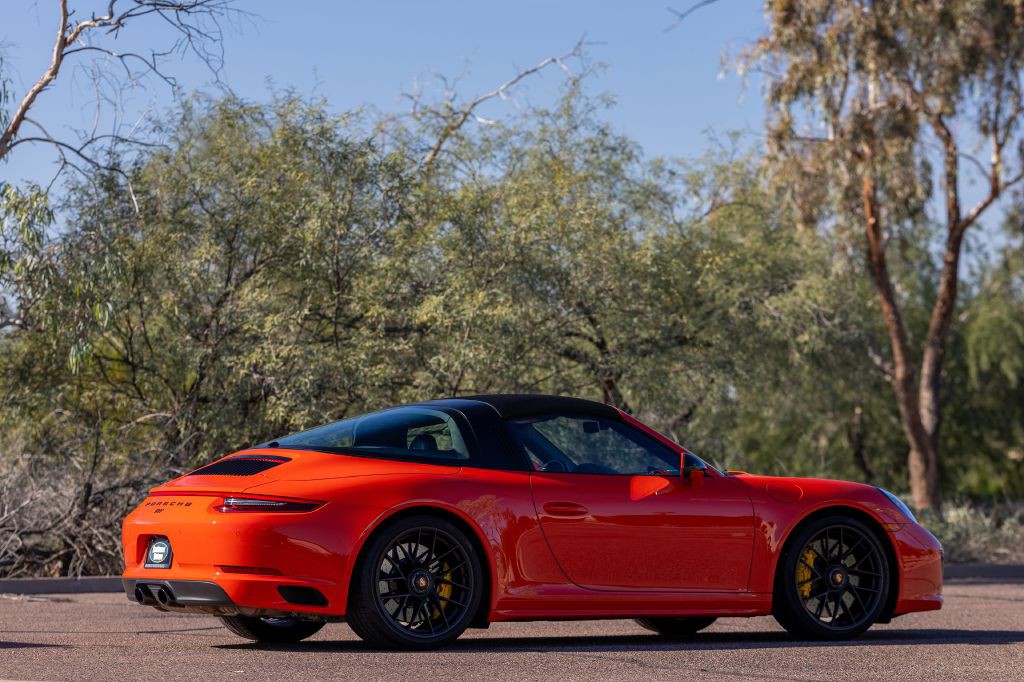 2019 Porsche 911 Image 65