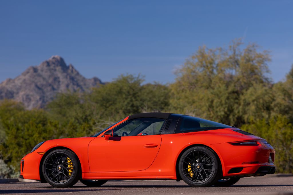 2019 Porsche 911 Image 80