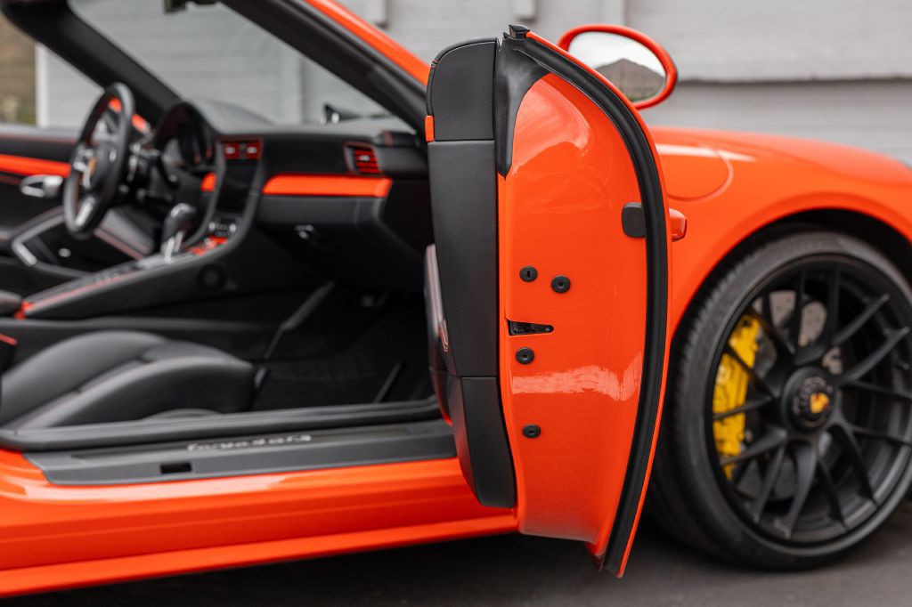 2019 Porsche 911 Image 143